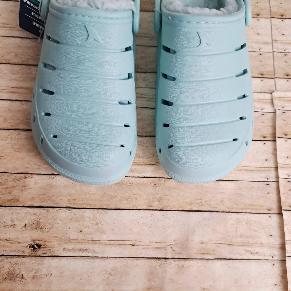Rugged Shark Unisex Toddler Kids Mint Green Fleece-Lined Clogs Slippers